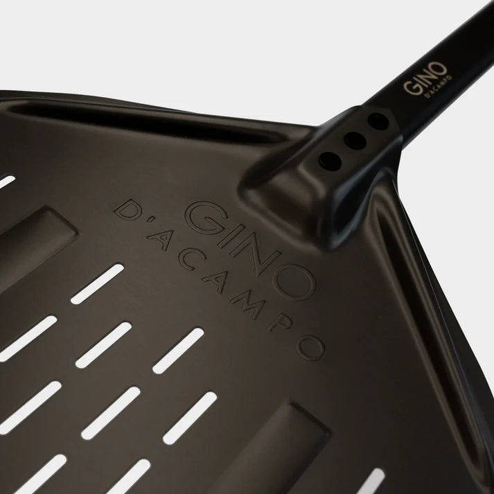 מרדת פיצה מחוררת